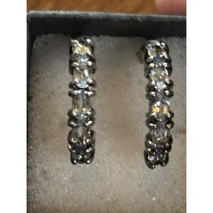 Sterling Silver Blue Topaz Earrings